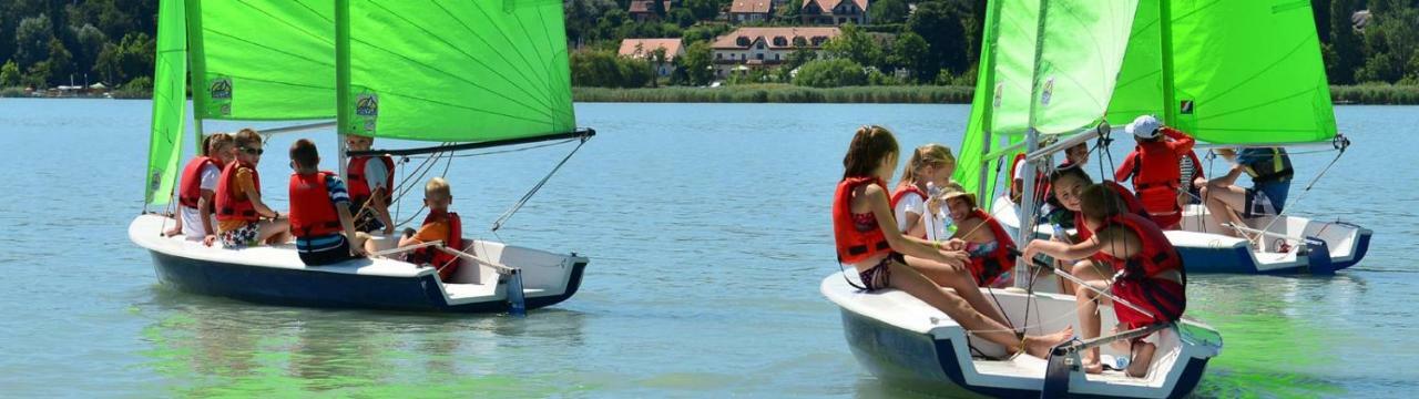 Cottage By The Lake Balatonudvari Bagian luar foto
